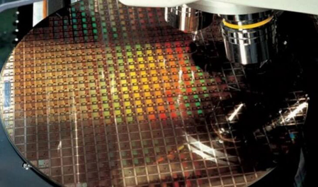 silicon-wafer-top