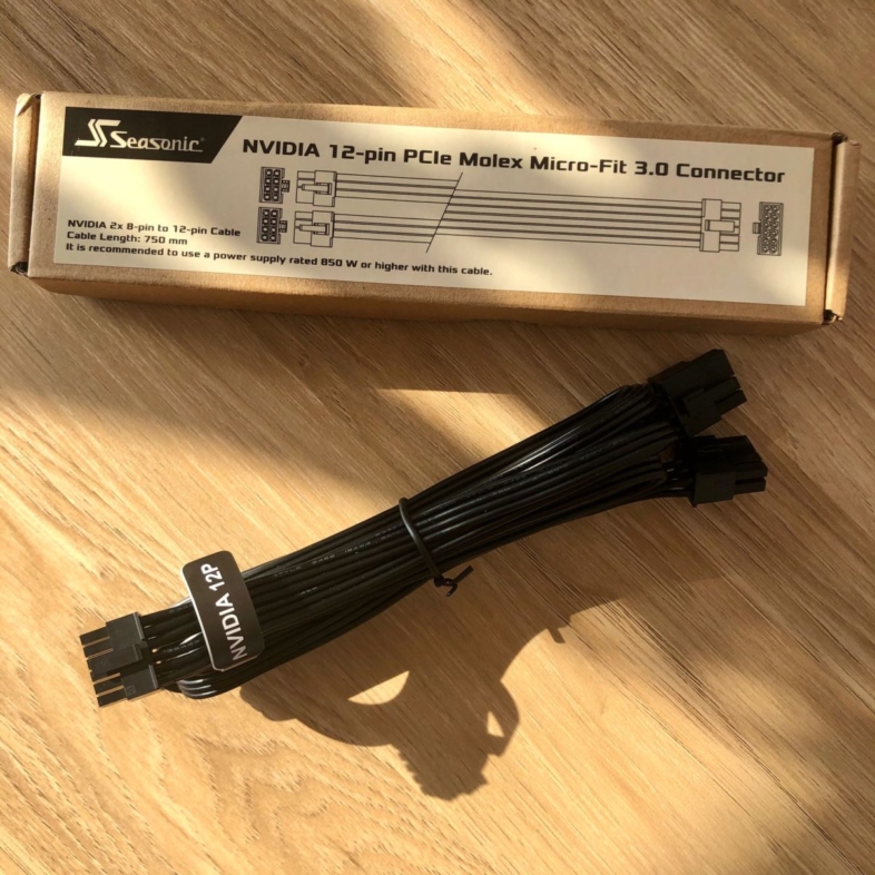 NVIDIA 12-pin PCIe Molex Micro-Fit 3.0 connector