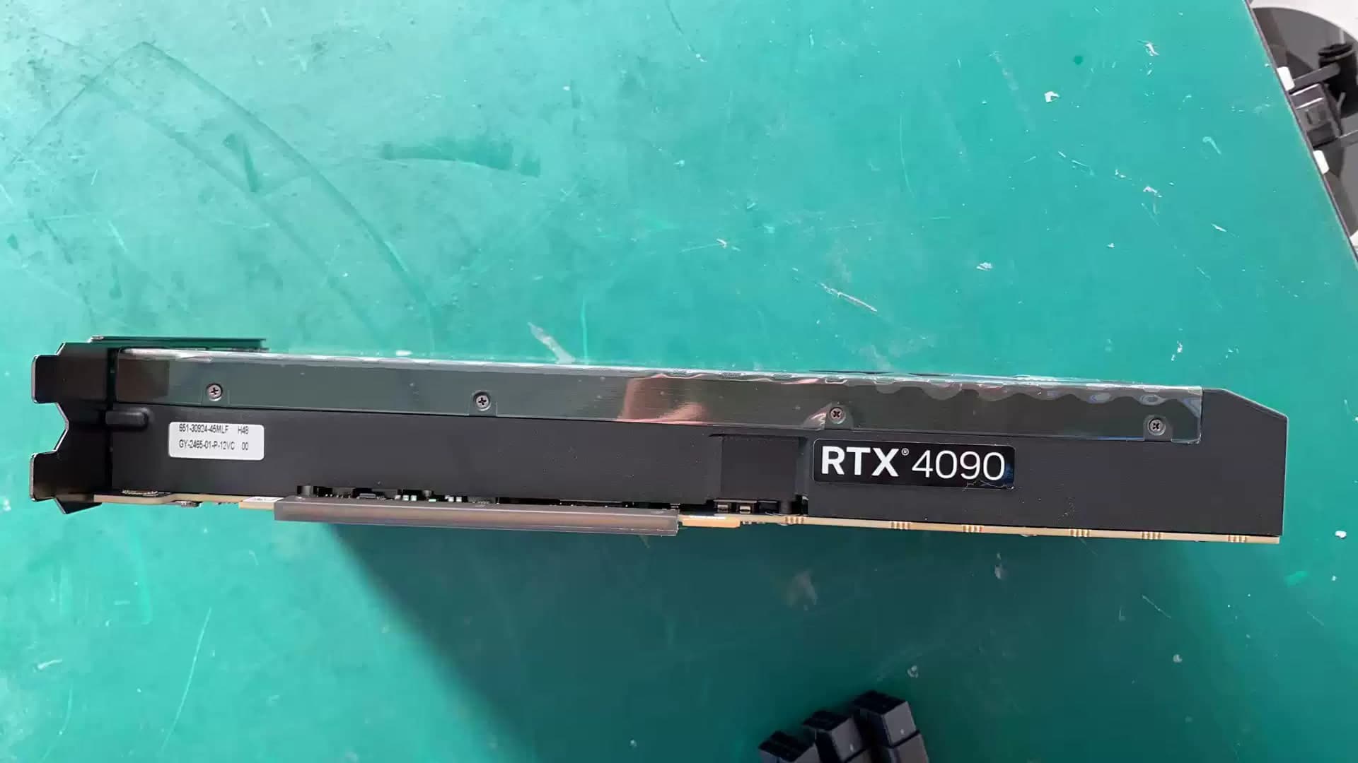 GeForce RTX 4090 ブロワーファンモデル