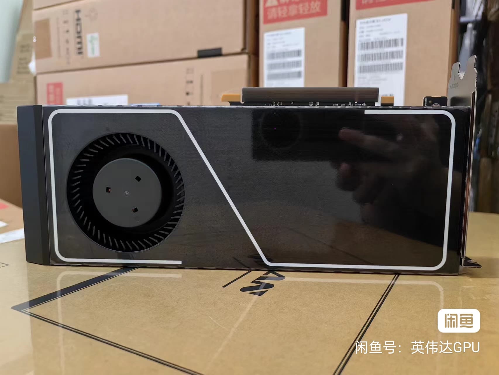 メーカー不明のAI向けGeForce RTX 4090の写真が複数公開