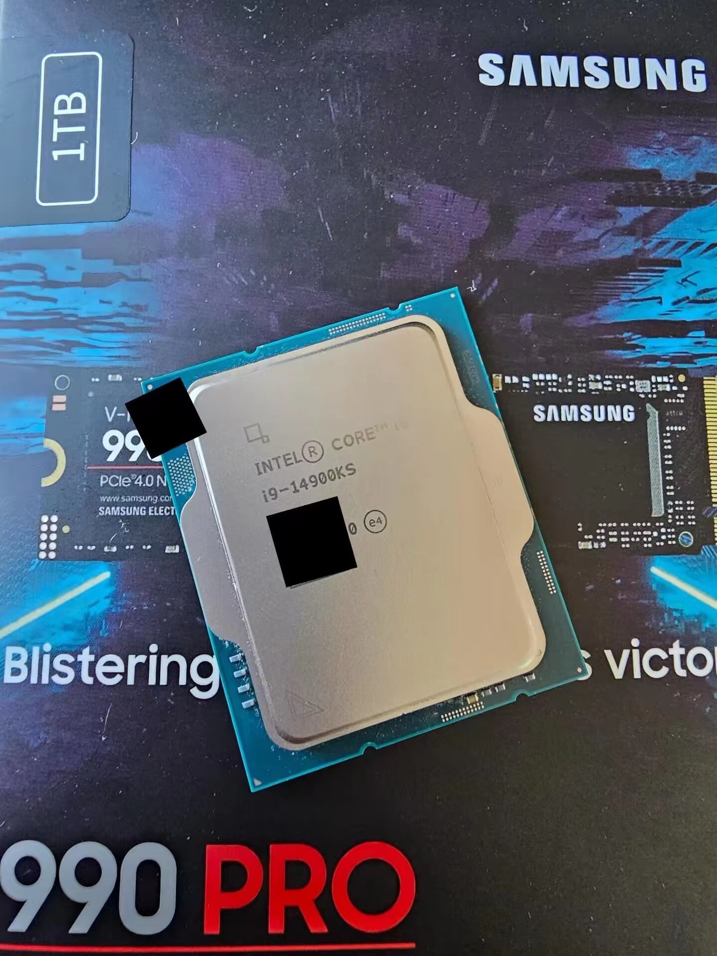 Intel Core i9-14900KSとされる写真