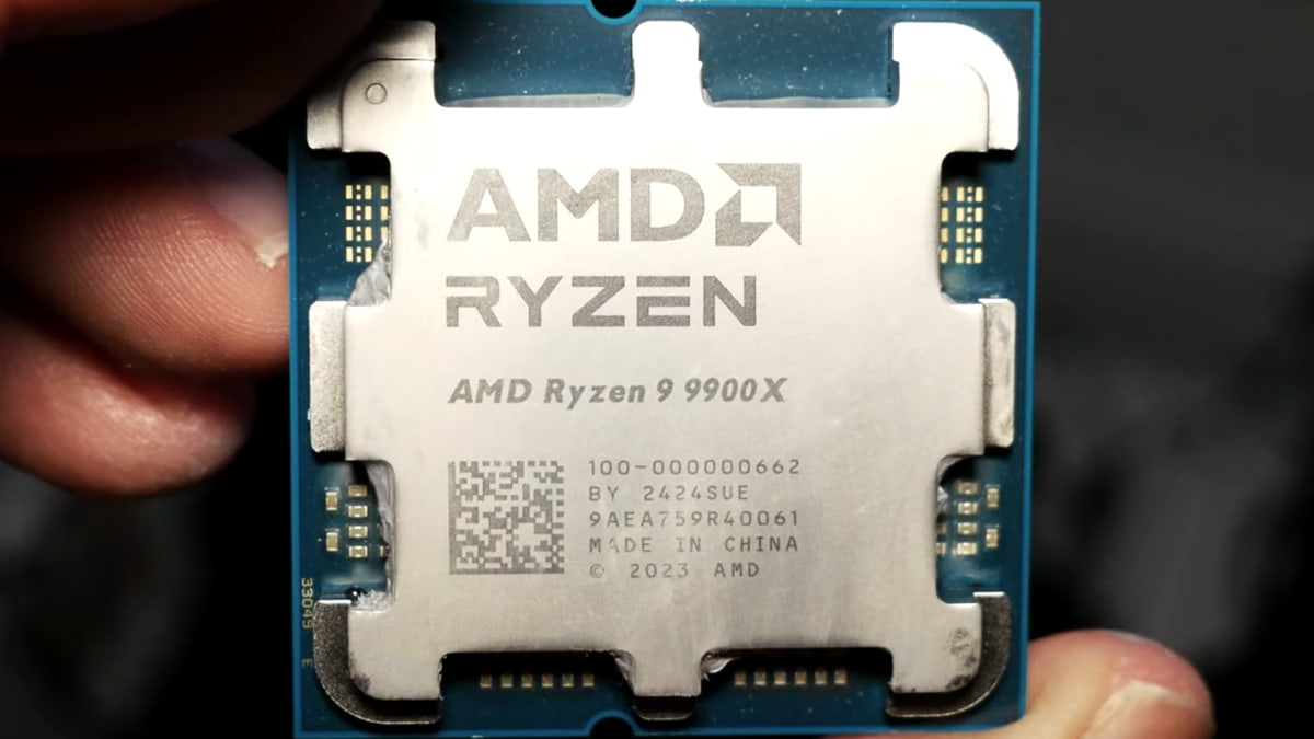 AMD Ryzen 9 9900X