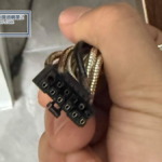 焼損した16ピンケーブル