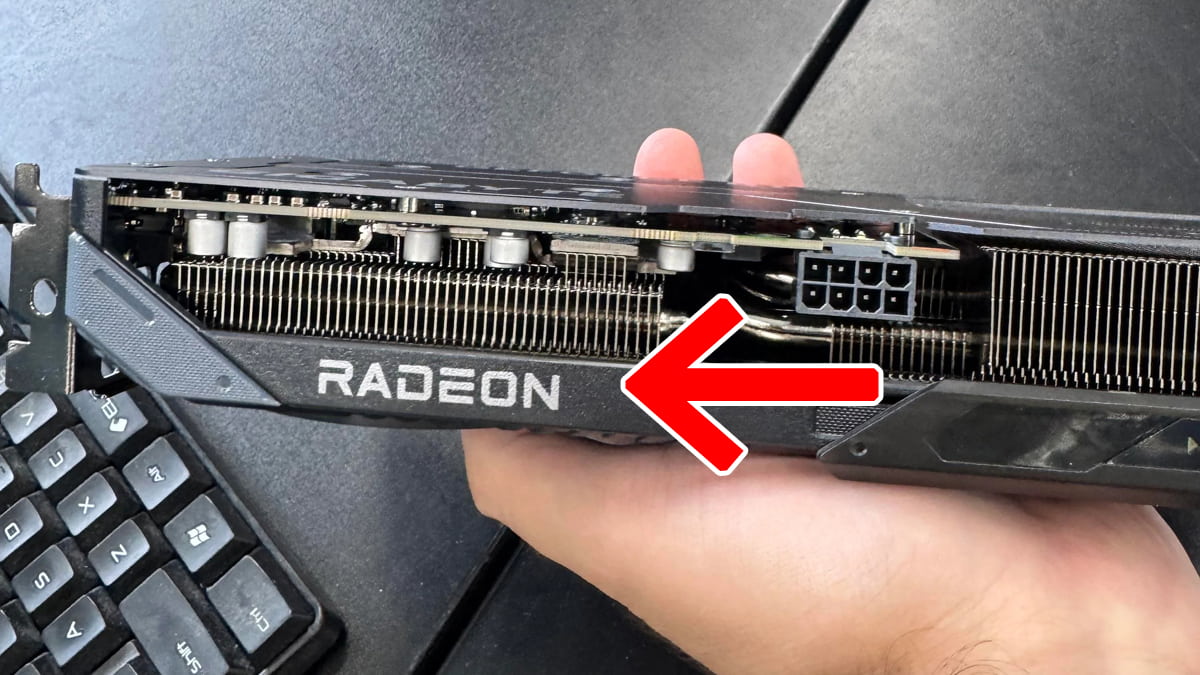 GeForceなのにRADEON